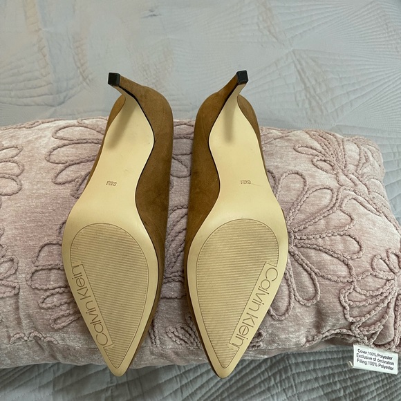 Brown Sued Pumps, Never worn - Picture 2 of 2